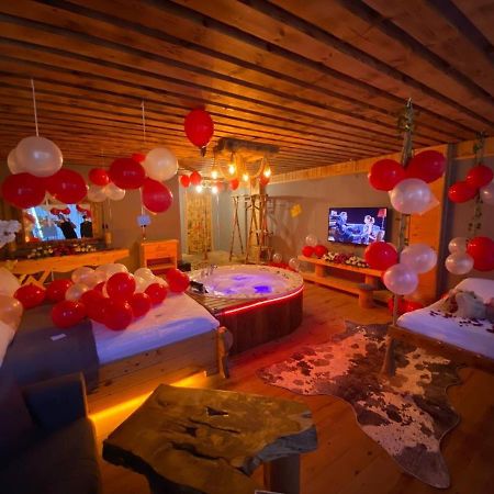 לינה וארוחת בוקר Ardeşen Heaven Vip Wooden Palace מראה חיצוני תמונה